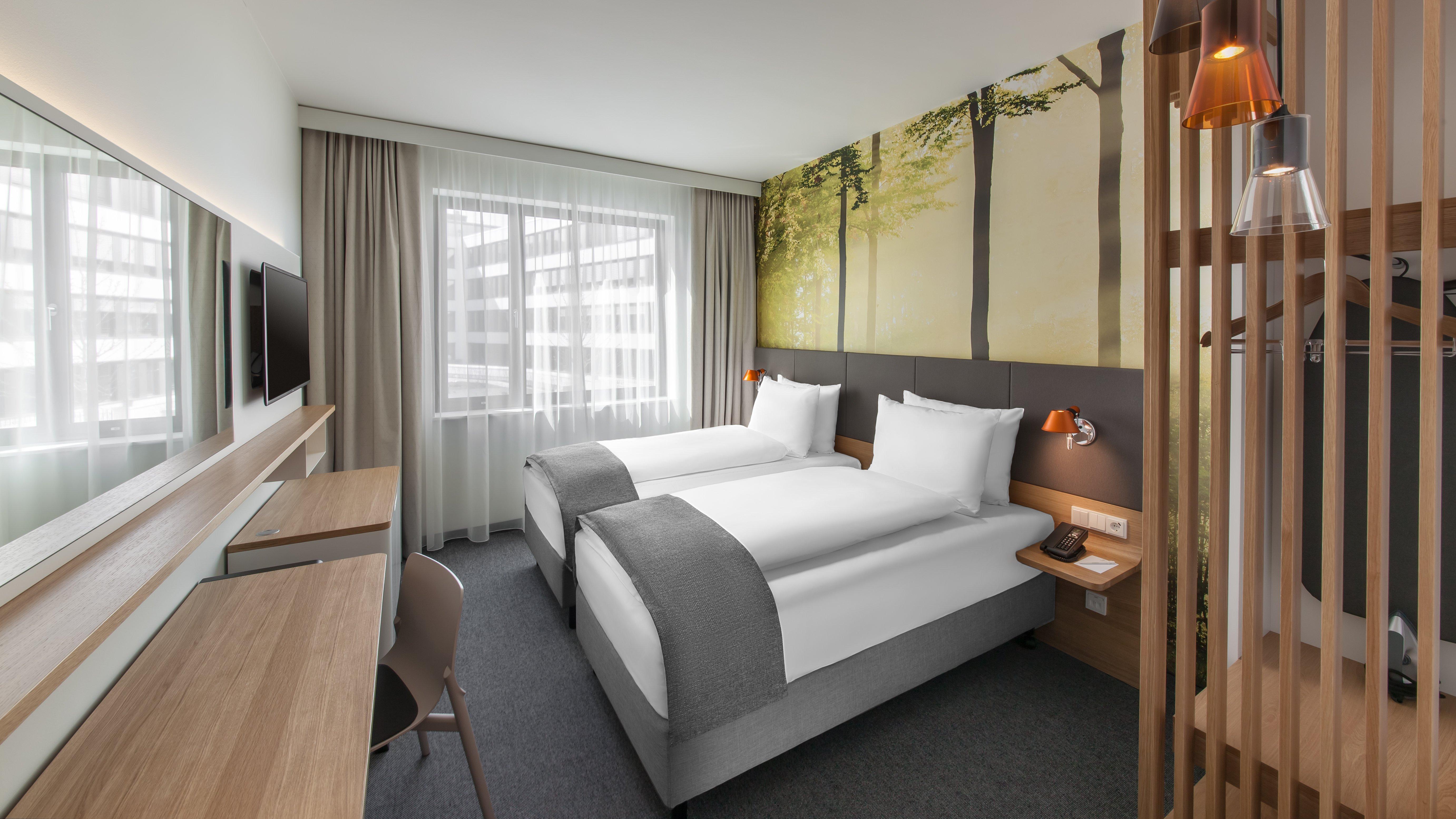 Hotel Holiday - Leuchtenbergring By Ihg 4*