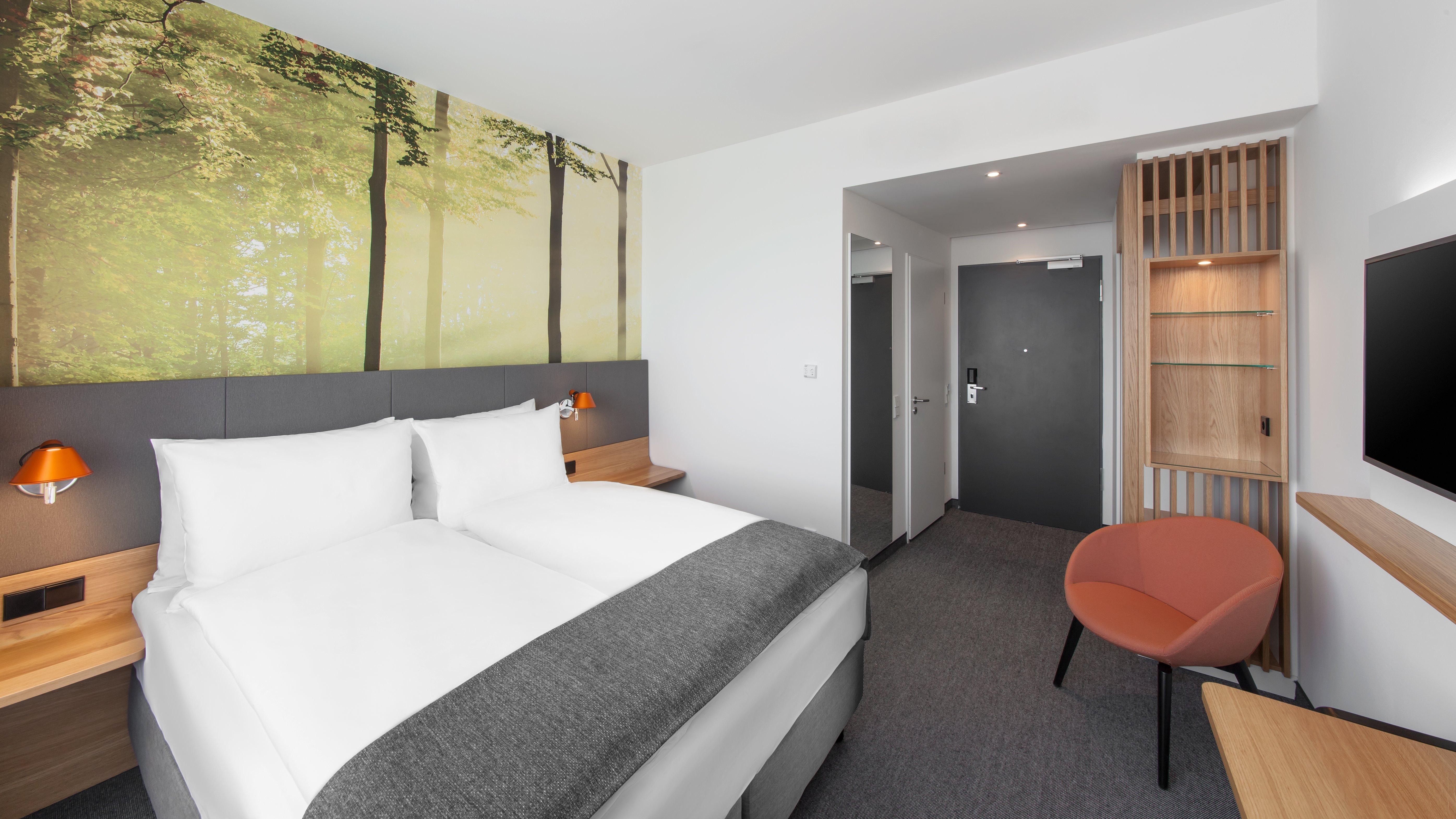 Holiday - Leuchtenbergring By Ihg 4*